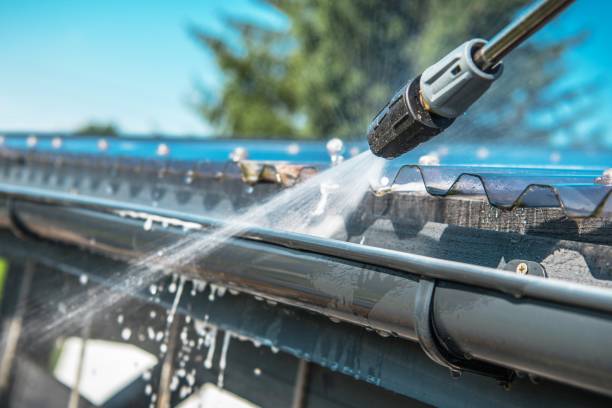 Best Deck Pressure Washing  in Lawton, IA