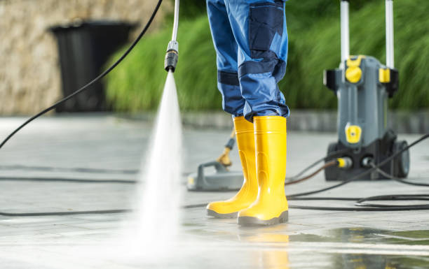 Best Concrete Pressure Washing  in Lawton, IA